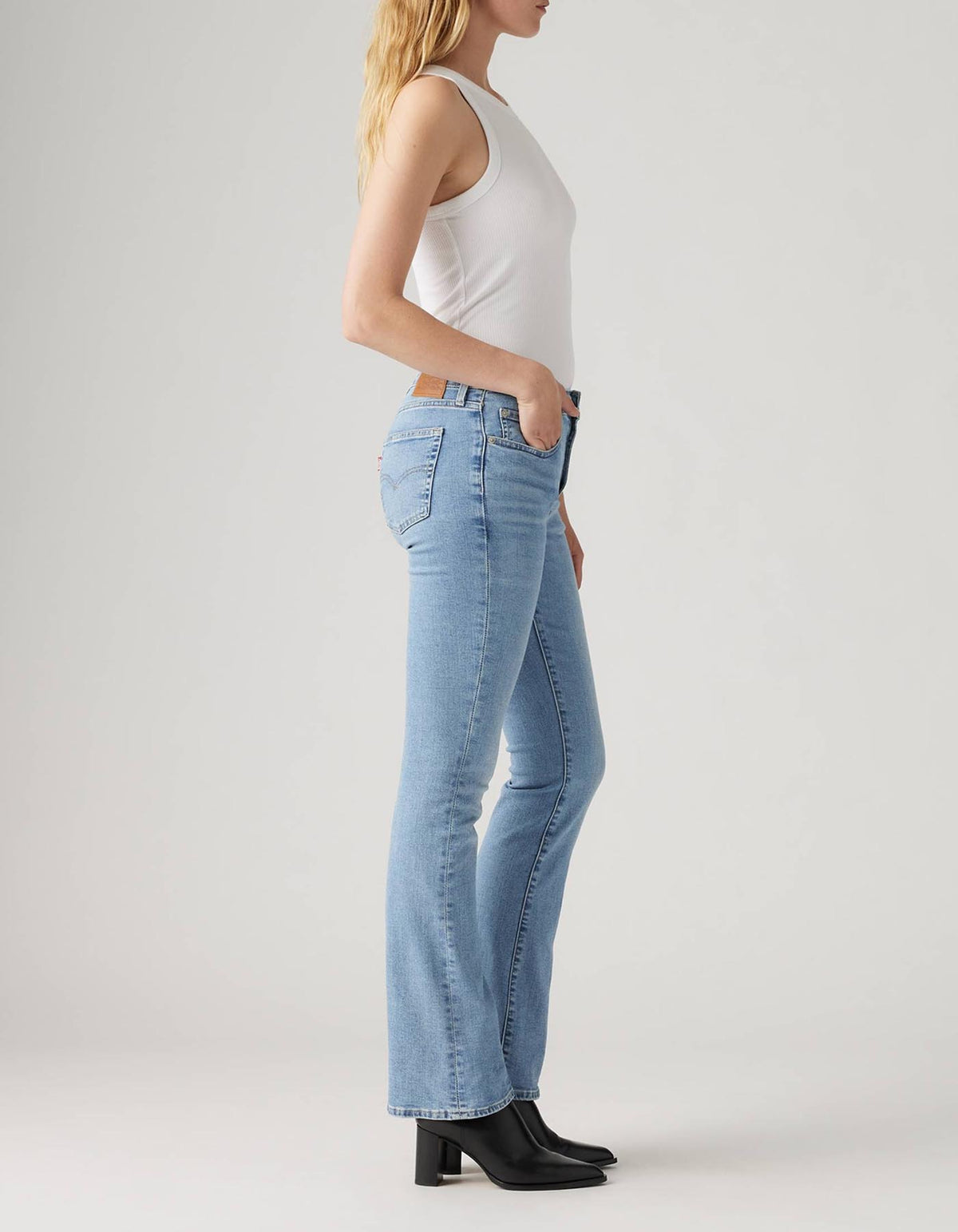 Jean Levis Mujer 725 236000