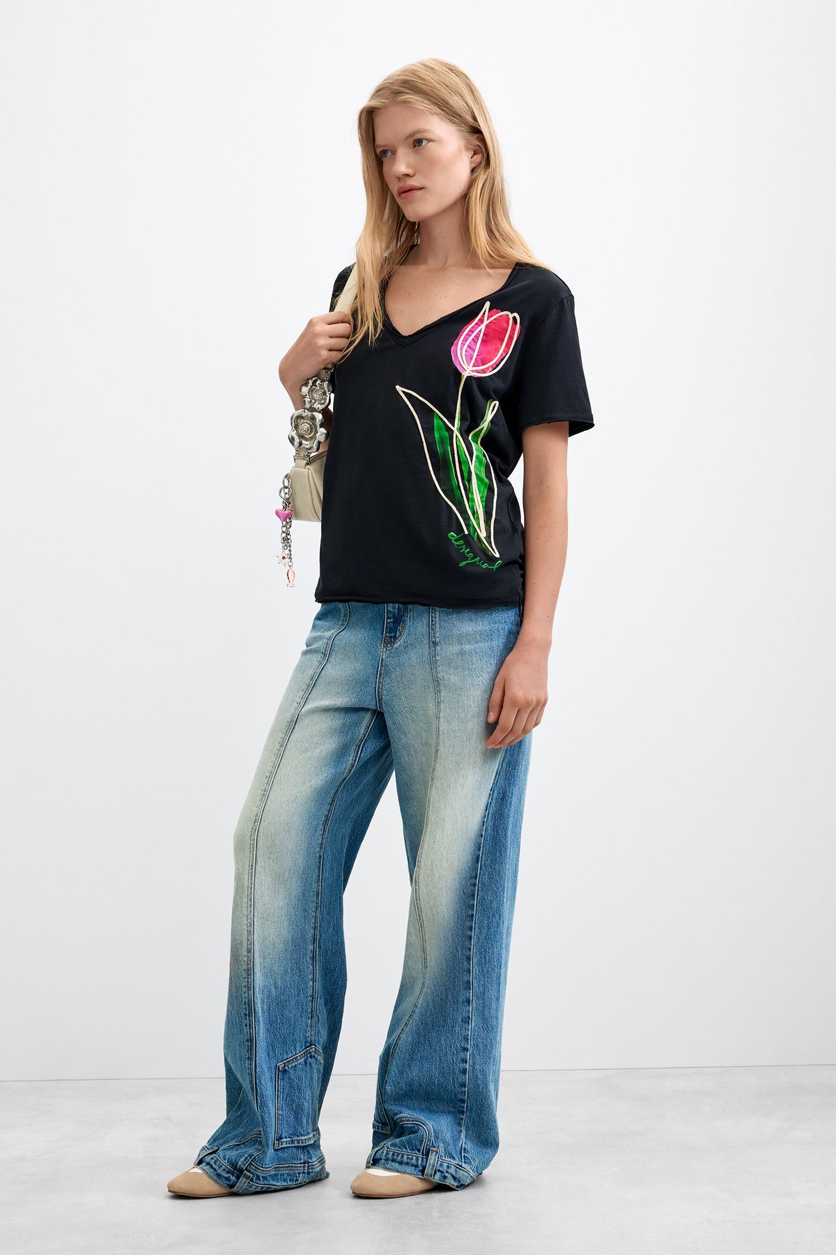 Camiseta Desigual Tulipa Mujer 26WWTK382000
