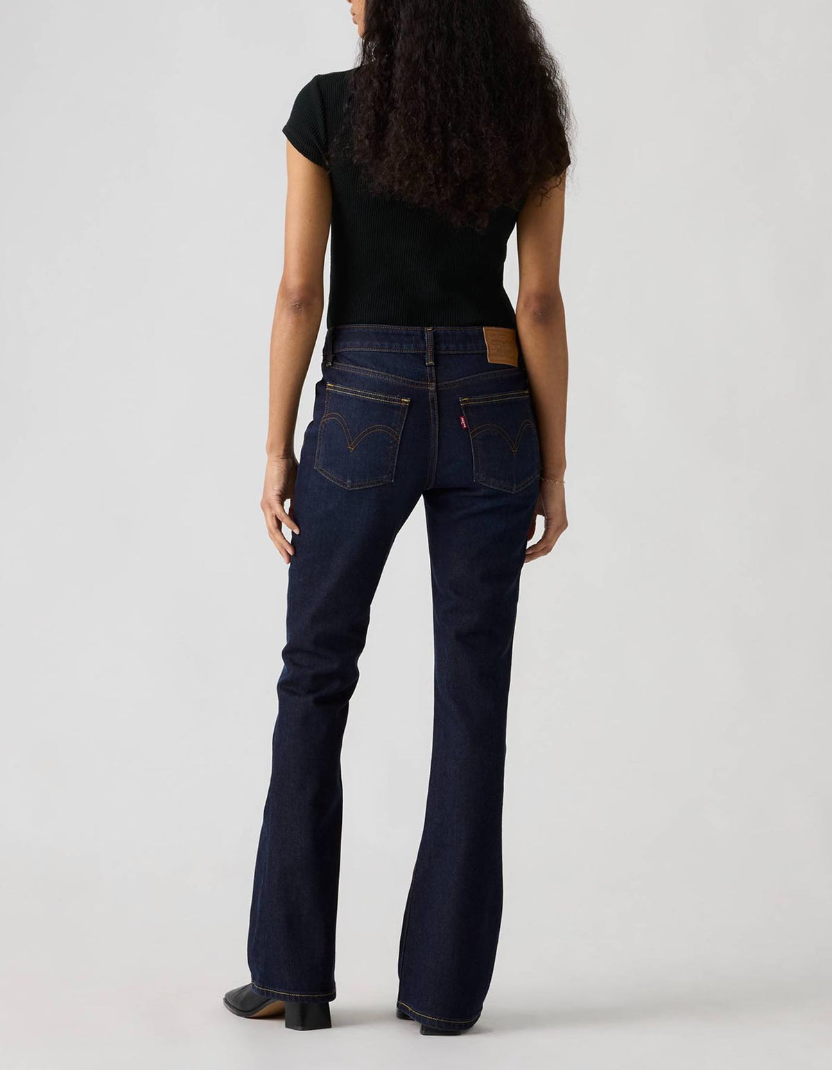 Jean Levis Mujer Low Slim Boot 236003